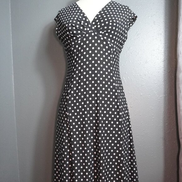 Chaps Dresses & Skirts - Chaps Womens Black White Polka Dot Midi Short Sleeve V Neck Dress Size Small